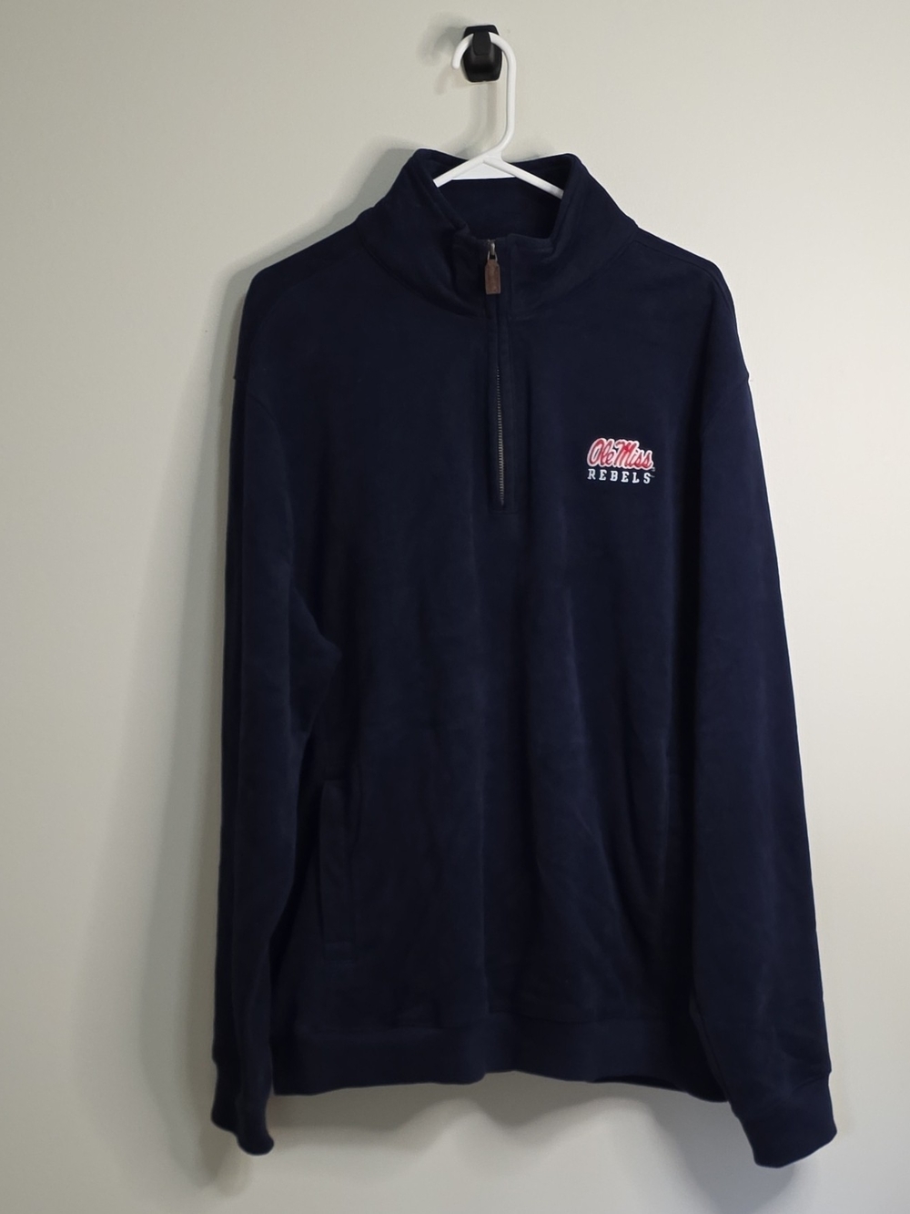 Ole Miss Rebels Cotton/Polyester 3/4 Zip Pullover in Men's Size XL